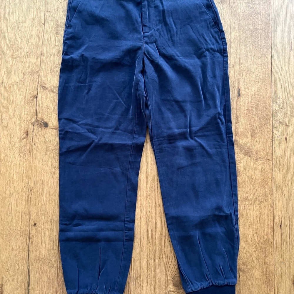 Woman’s Navy Blue Pants used in good condition